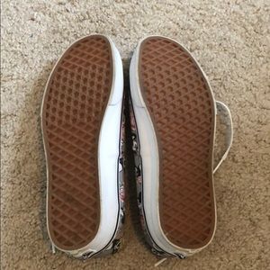 Vans Shoes - Minnie Mouse Disney vans Vans Shoes - Minnie Mouse Disney vans